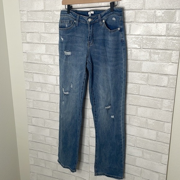 B.P. Distressed Straight Leg Jeans - Picture 3 of 12